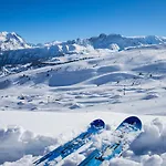 Confortable 2 Pieces, Skis Aux Pieds, Proche Commerces - Fr-1-182a-23