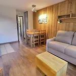 Confortable 2 Pieces, Skis Aux Pieds, Proche Commerces - Fr-1-182a-23 Apartment Courchevel