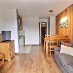 Confortable 2 Pieces, Skis Aux Pieds, Proche Commerces - Fr-1-182a-23 Apartment Courchevel