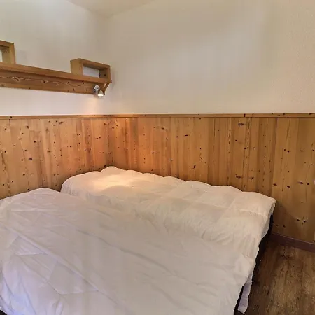 Skis Aux Pieds, 2 Pièces, 4 Pers, La Tania, Résidence Le Grand Bois - Fr-1-182a-23 *