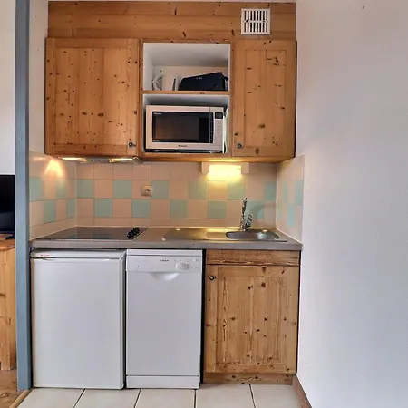 Appartement Skis Aux Pieds, 2 Pièces, 4 Pers, La Tania, Résidence Le Grand Bois - Fr-1-182a-23 Courchevel