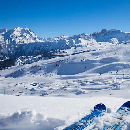 Appartement Skis Aux Pieds, 2 Pièces, 4 Pers, La Tania, Résidence Le Grand Bois - Fr-1-182a-23 Courchevel